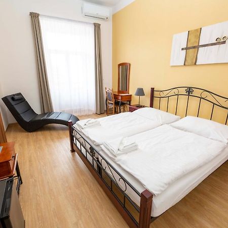 Penzion Kralovske Lazne Poděbrady Εξωτερικό φωτογραφία