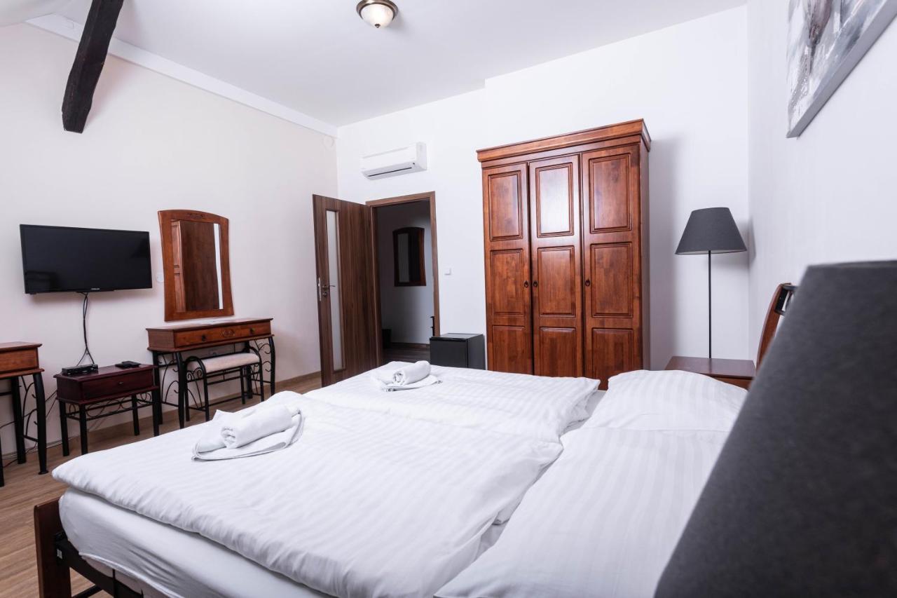 Penzion Kralovske Lazne Poděbrady Εξωτερικό φωτογραφία